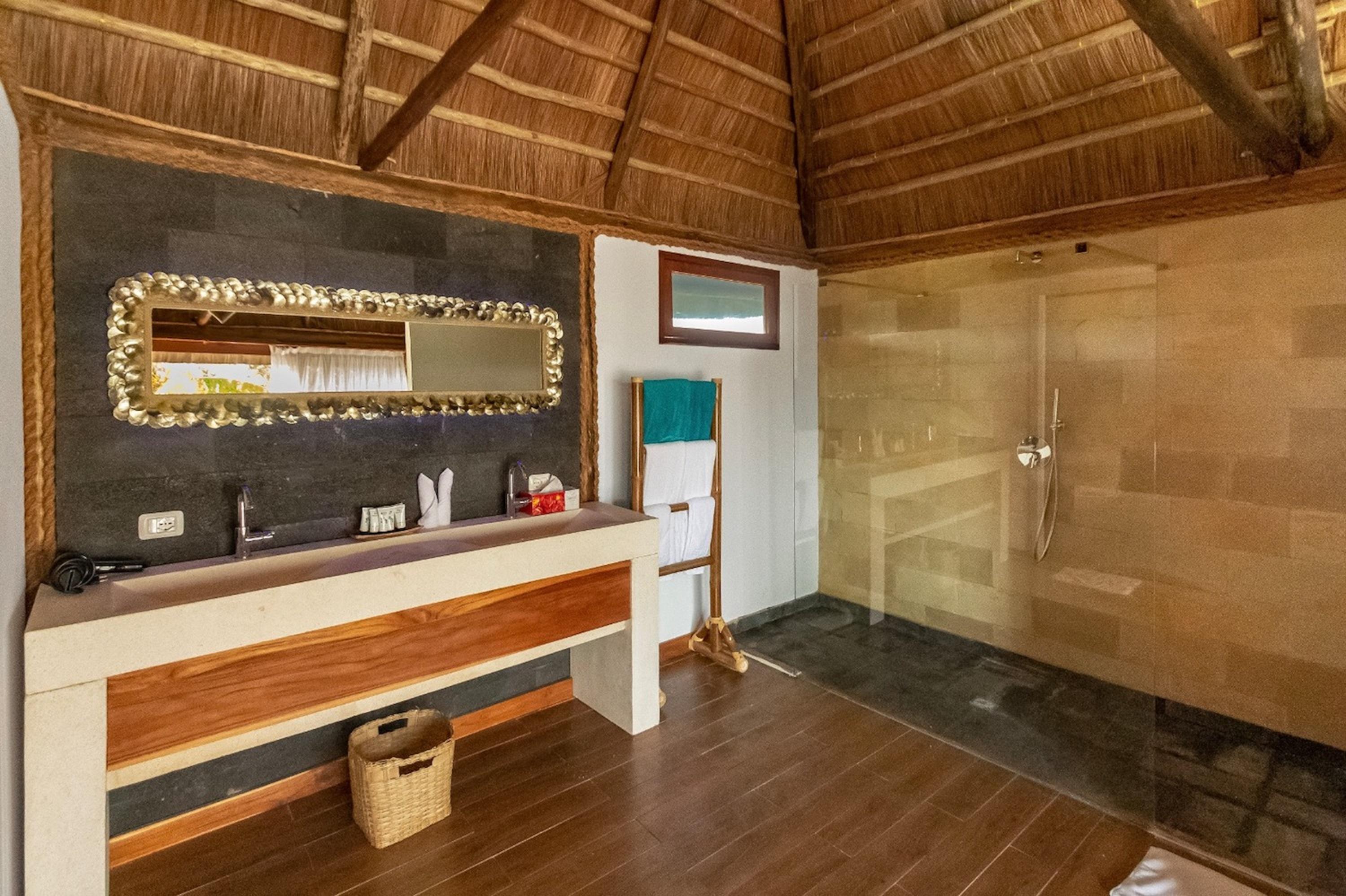 Fruit & Spice Wellness Zanzibar Kizimkazi